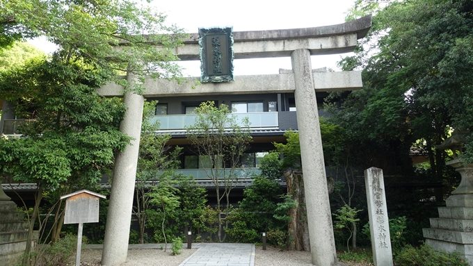 梨木神社　鳥居No1