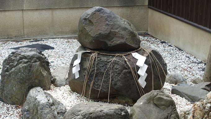 幸神社　猿田彦神石