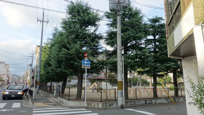 空襲被災を記録する碑　辰巳公園No2