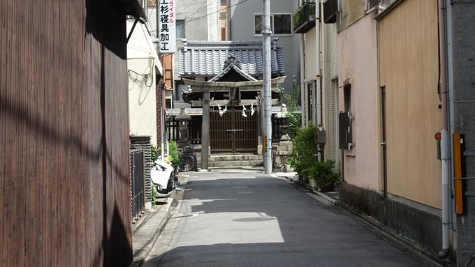 菅大臣神社　紅梅殿No1