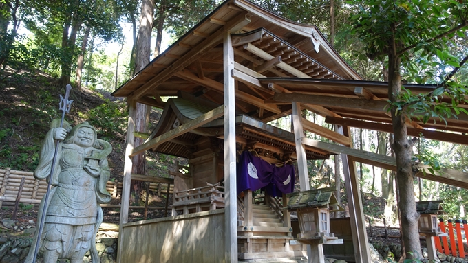 御髪神社　本殿No2