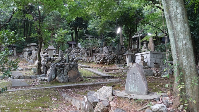 竹中稲荷神社　石柱No4