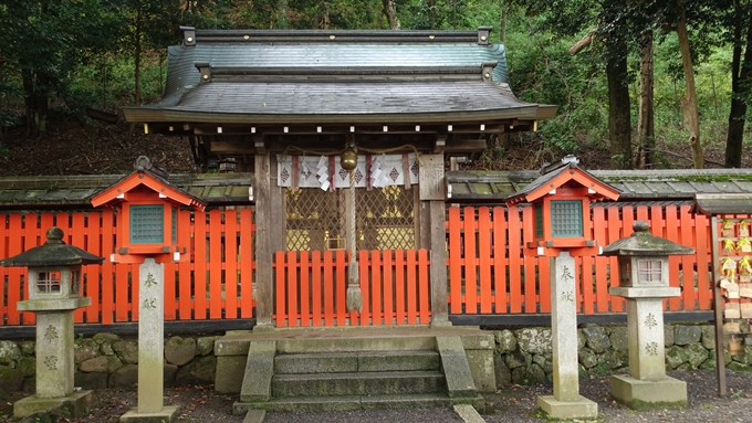 櫟谷宗像神社　本殿