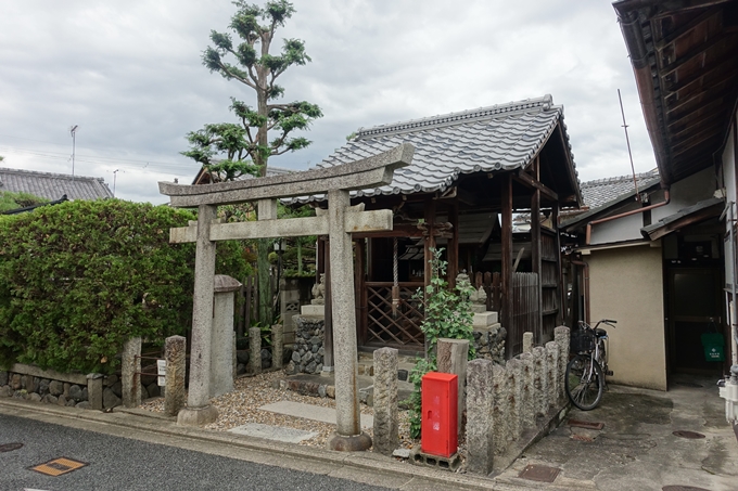 安養寺町自治会会議所横の神社　No5