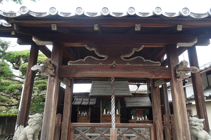 安養寺町自治会会議所横の神社　No7